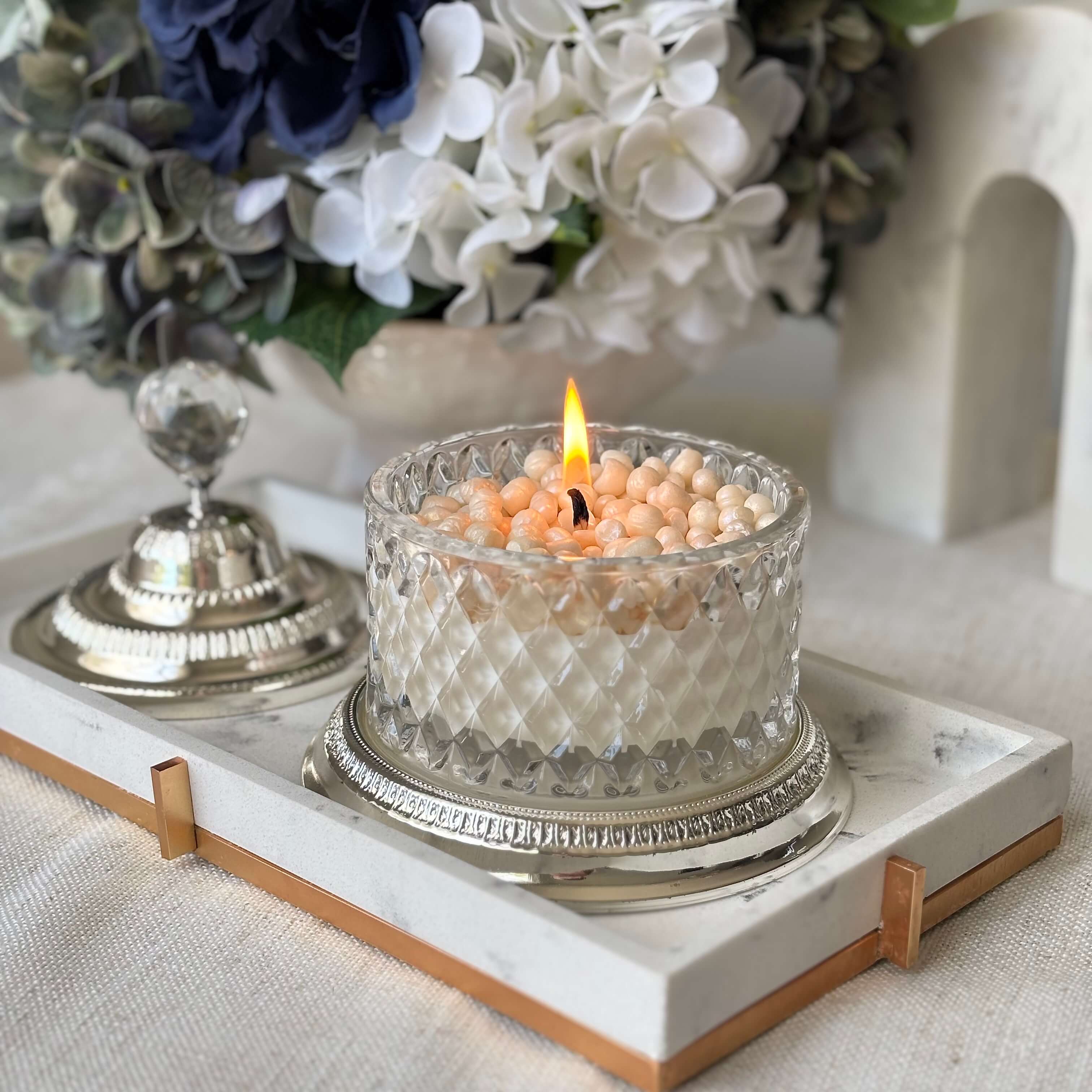 OH MY BOX – Großhandel Kerze im Glas / gefüllte Kerze – Elegante Perlenkerze in einem Kristallglas4