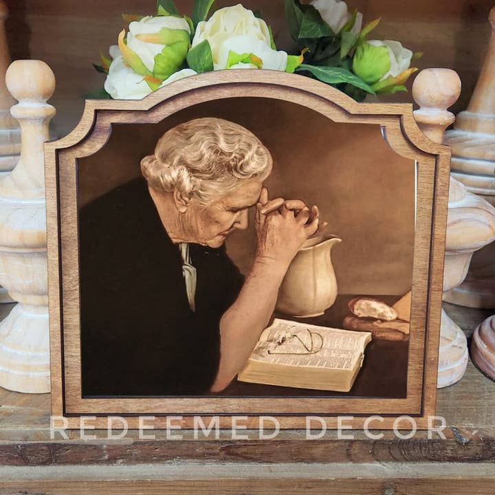 Redeemed Decor - Wholesale Decorative Tabletop Object - Provincial Praying Woman Framed Art 0