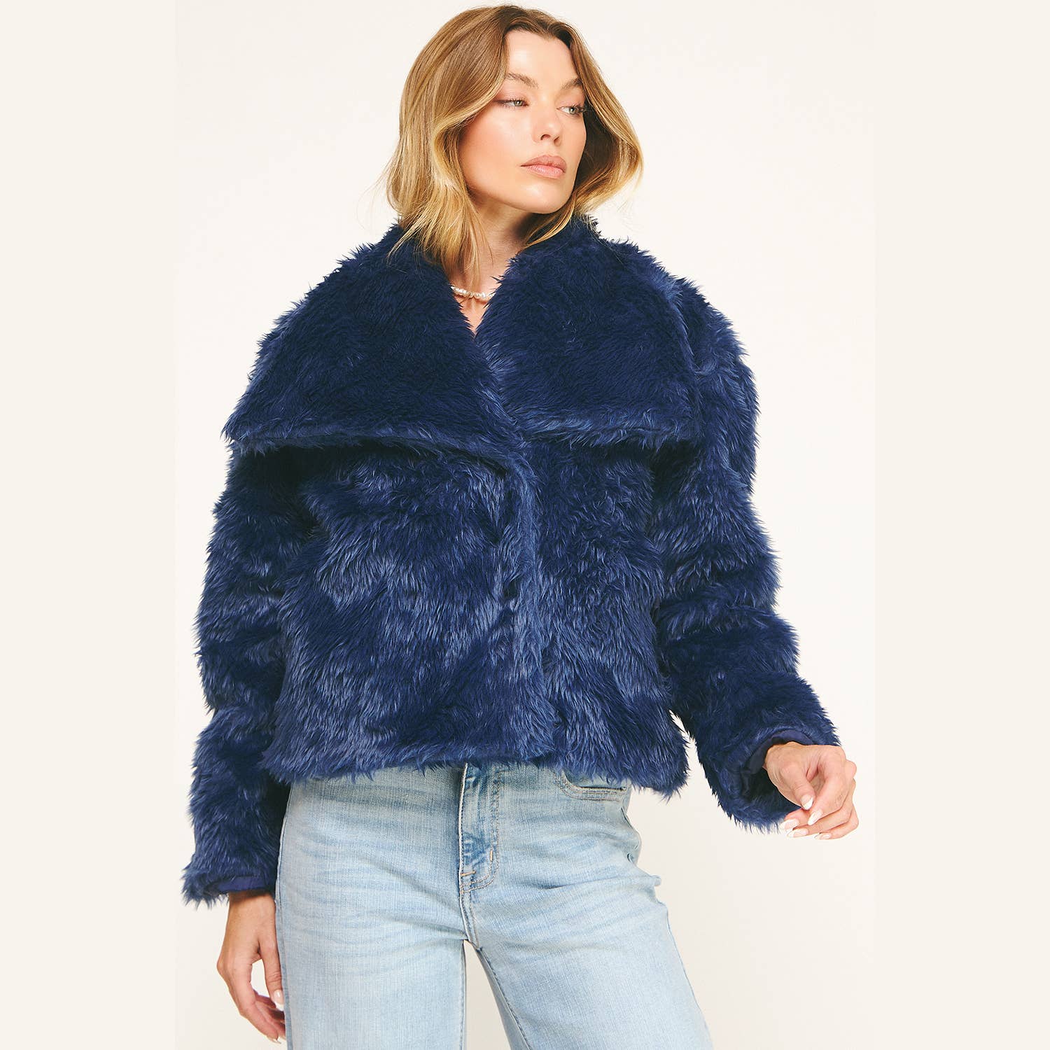 LUXE NAVY FAUX FUR CROPPED JACKET for wholesale on Faire2