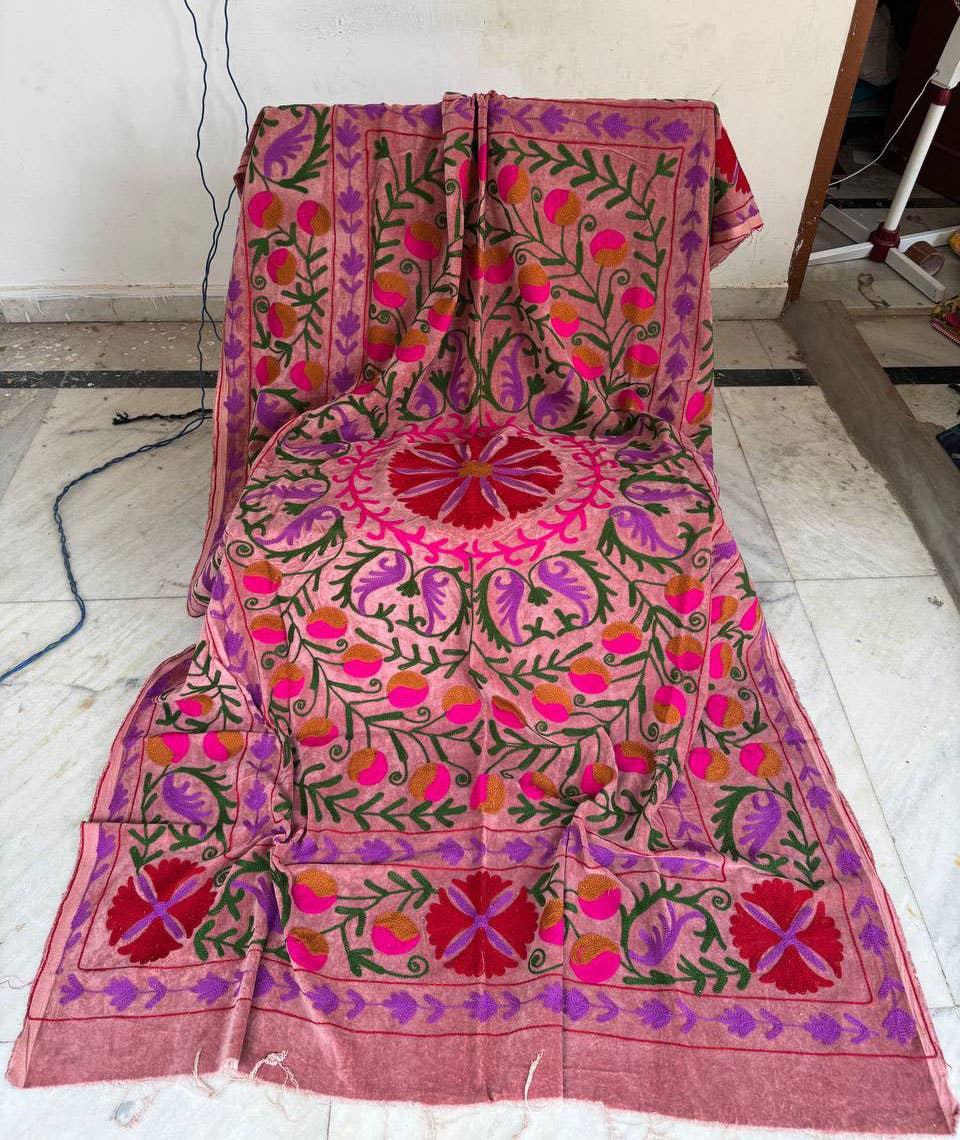 GYPSY STUDIO - Wholesale Throw Blanket - Suzani Floral Embroidery Work Blanket Home Decor Bed Throw