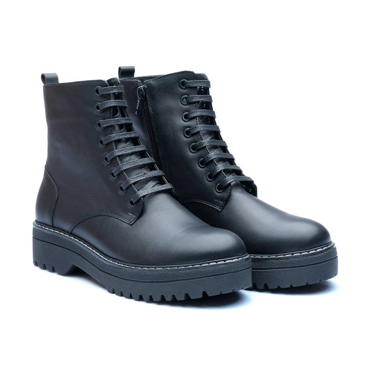 Bottes de combat en cuir Marena pour femmes pour la vente par D'Cuero