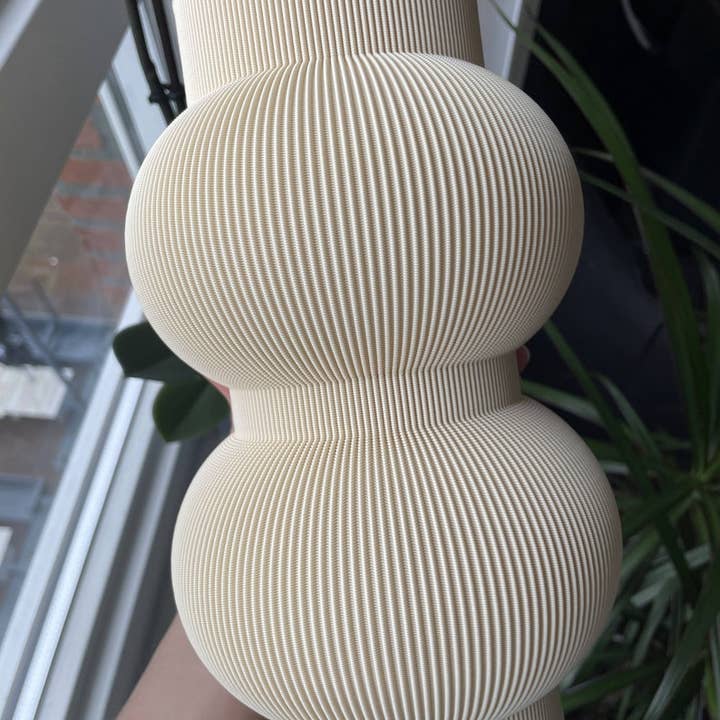 Grof Amsterdam - Wholesale Vase - Bulba - 3D printed vase for dried flowers5