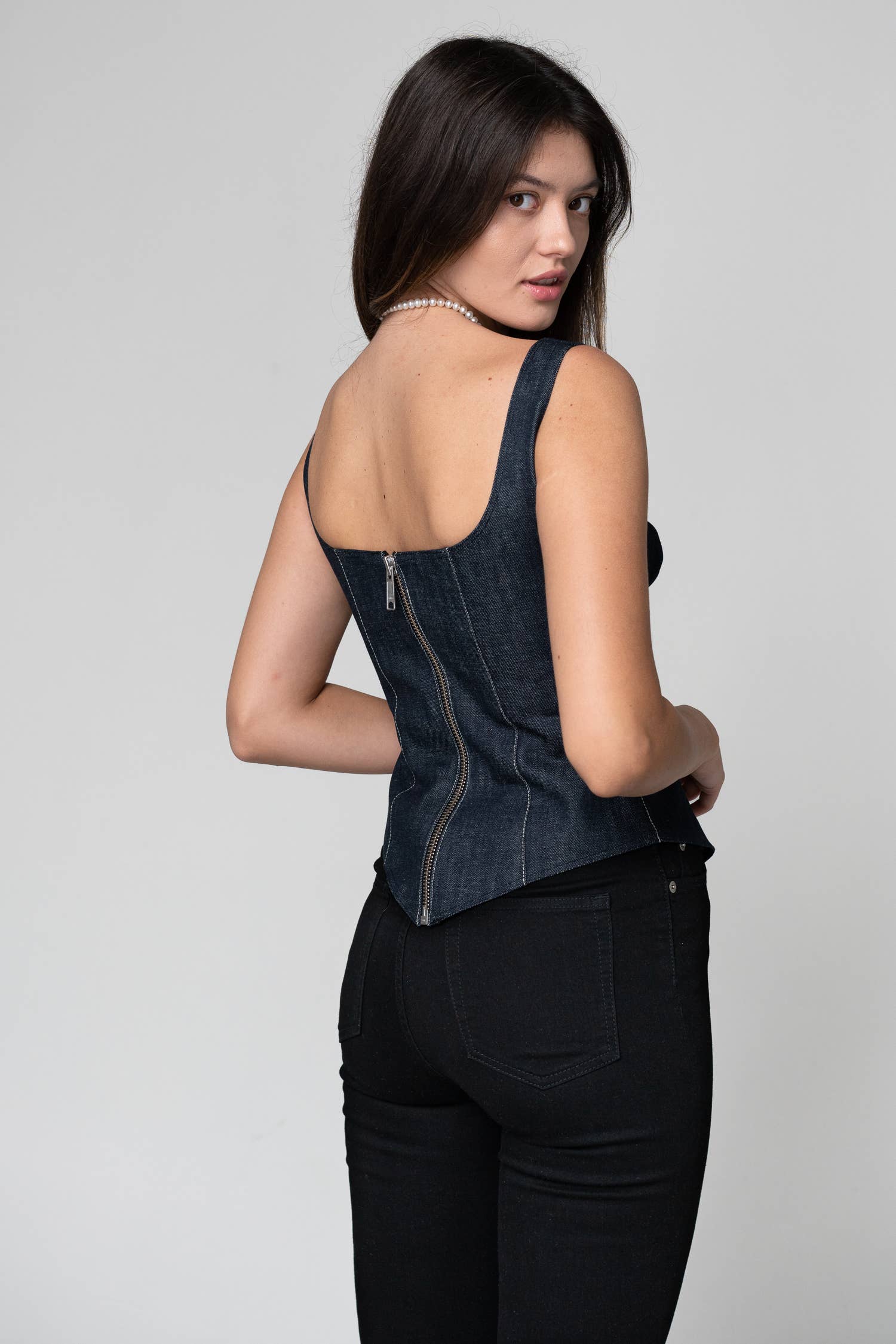 FUTURE PLANET OF STYLE – wholesale Linne (Tryckt) - Dam – Jeanskorsett med dragkedja i metall baktill2