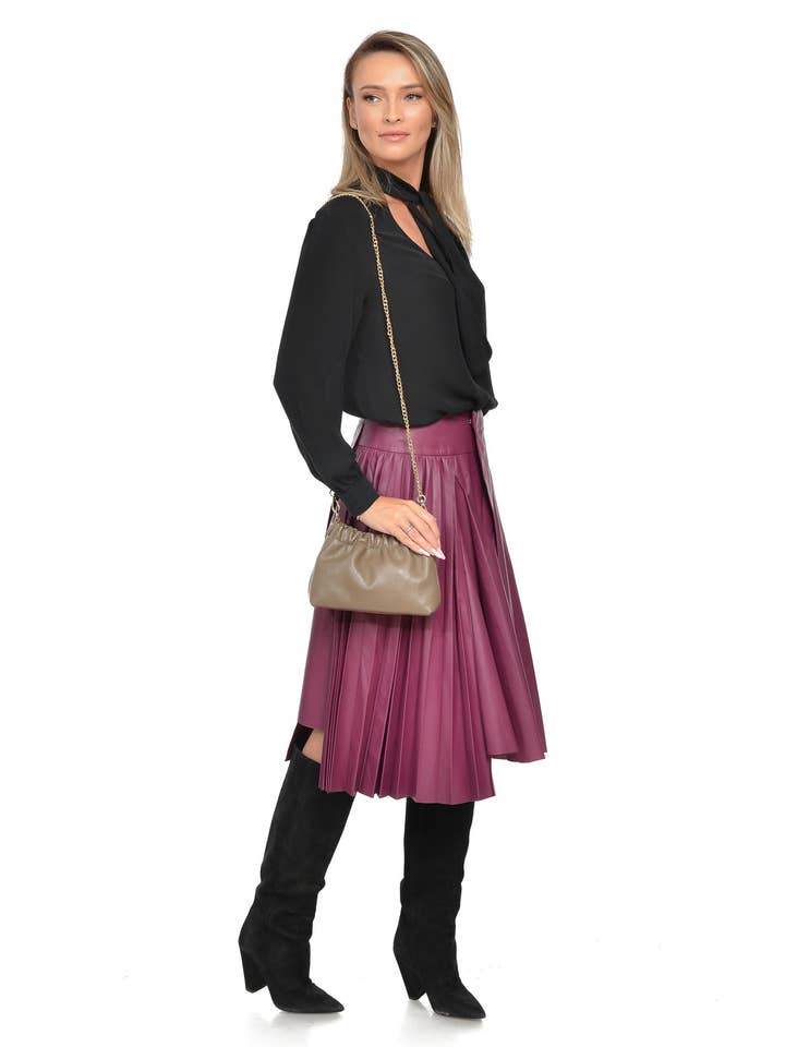 AW25 IR 124 FANGO for wholesale by Isabella Rhea