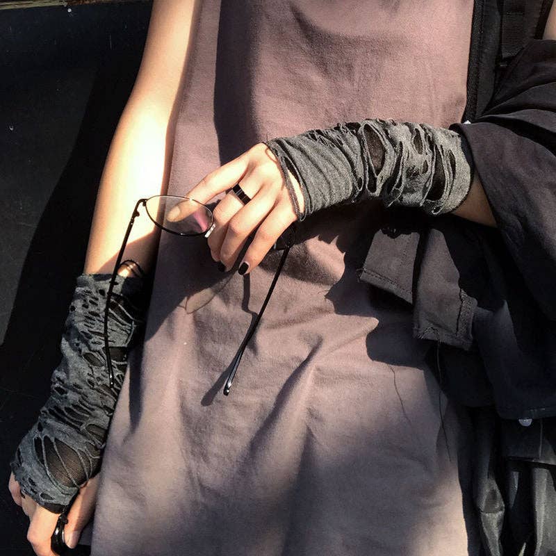 Tourtiwi - Wholesale Gloves - Women's - Punk dark Harajuku style sleeves torn gloves and sleeves0
