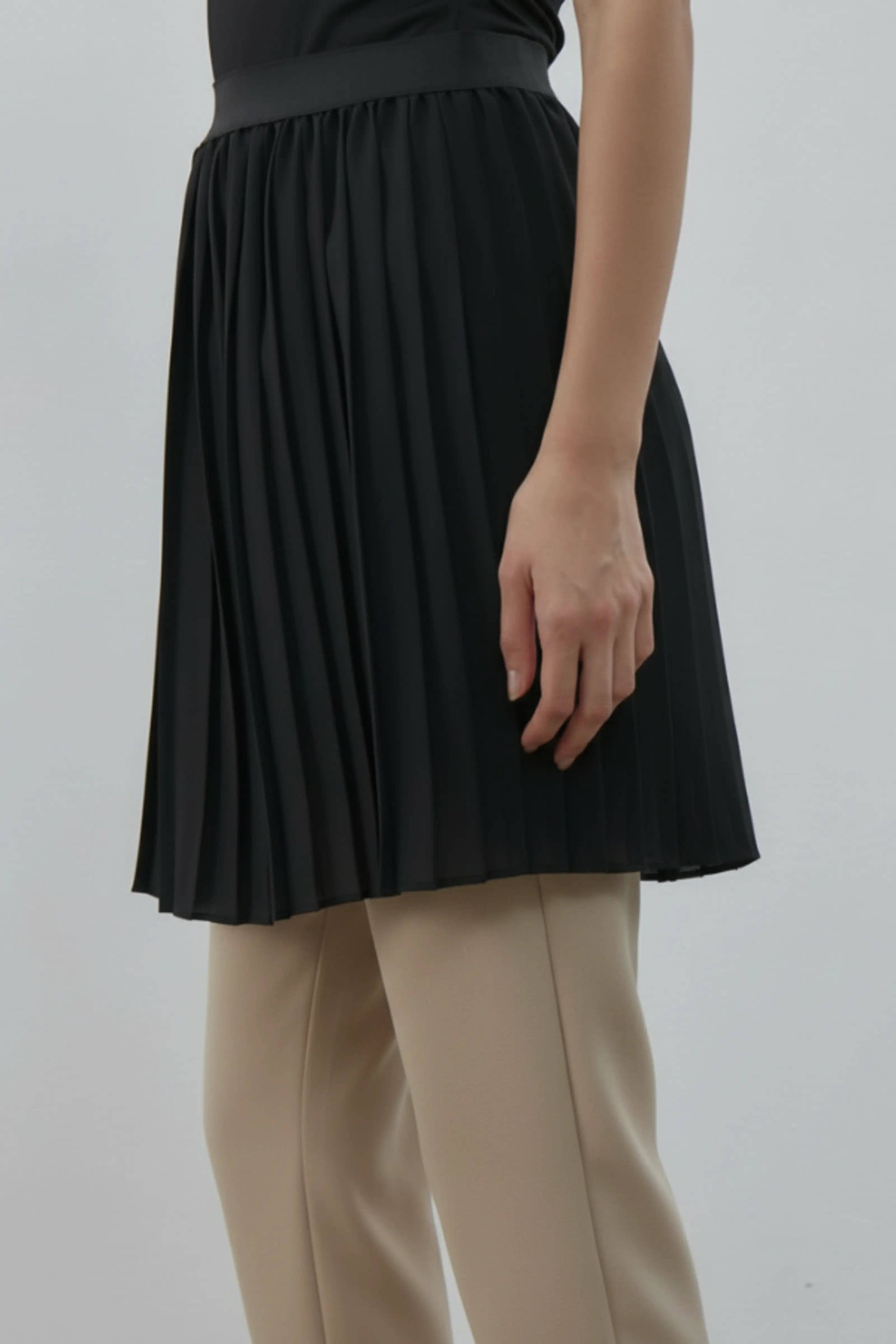 Akoya Hijabs – Engroshandel Nederdel - Dame – Plisseret skjorteforlænger5