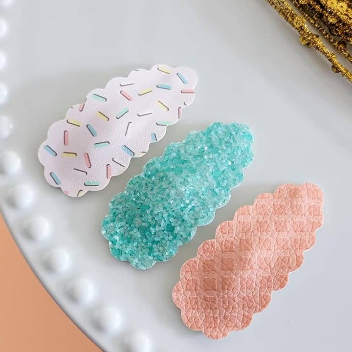 Dainty Delights Creations - Wholesale Hair clip – Women’s - Scallop Oval Snap Clip 3pak-Retro Sprinkles