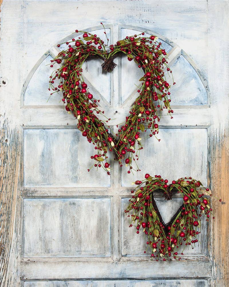 KMI International Corp. - Vendita all'ingrosso Ghirlanda - Ghirlanda a forma di cuore su base ramoscello con rosa canina, bacche di riso1