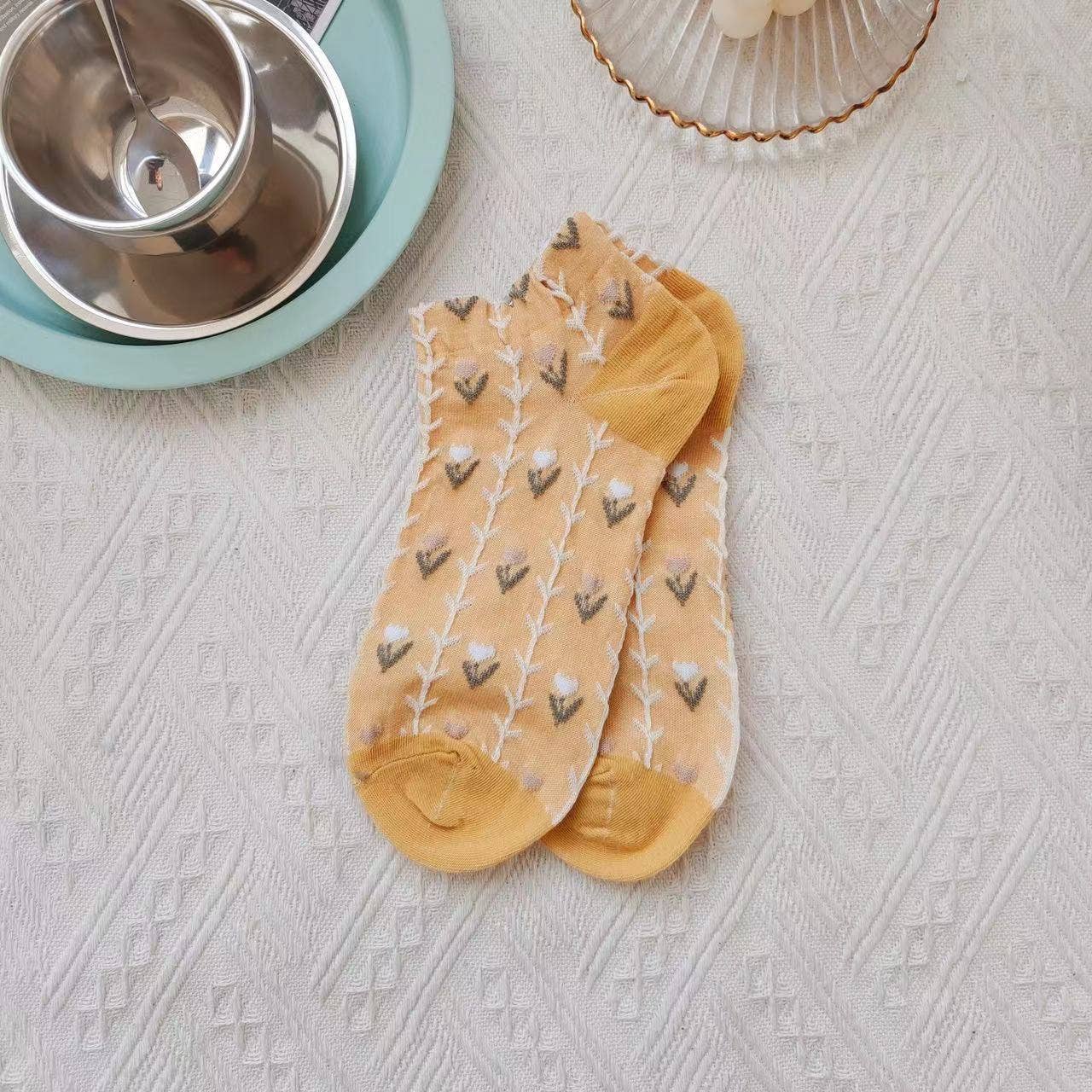 Funkyrel® Atzbranding Limited - Wholesale Socks - Women's - Rufia - Vintage Floral Blue and Yellow Low-Cut Socks3