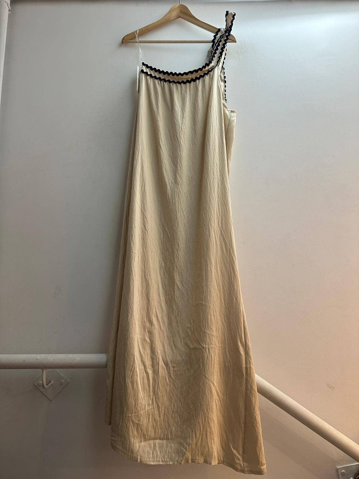 LORIANE – wholesale Dress – Women's – 10720 One Size Asymmetric Long Dress 4