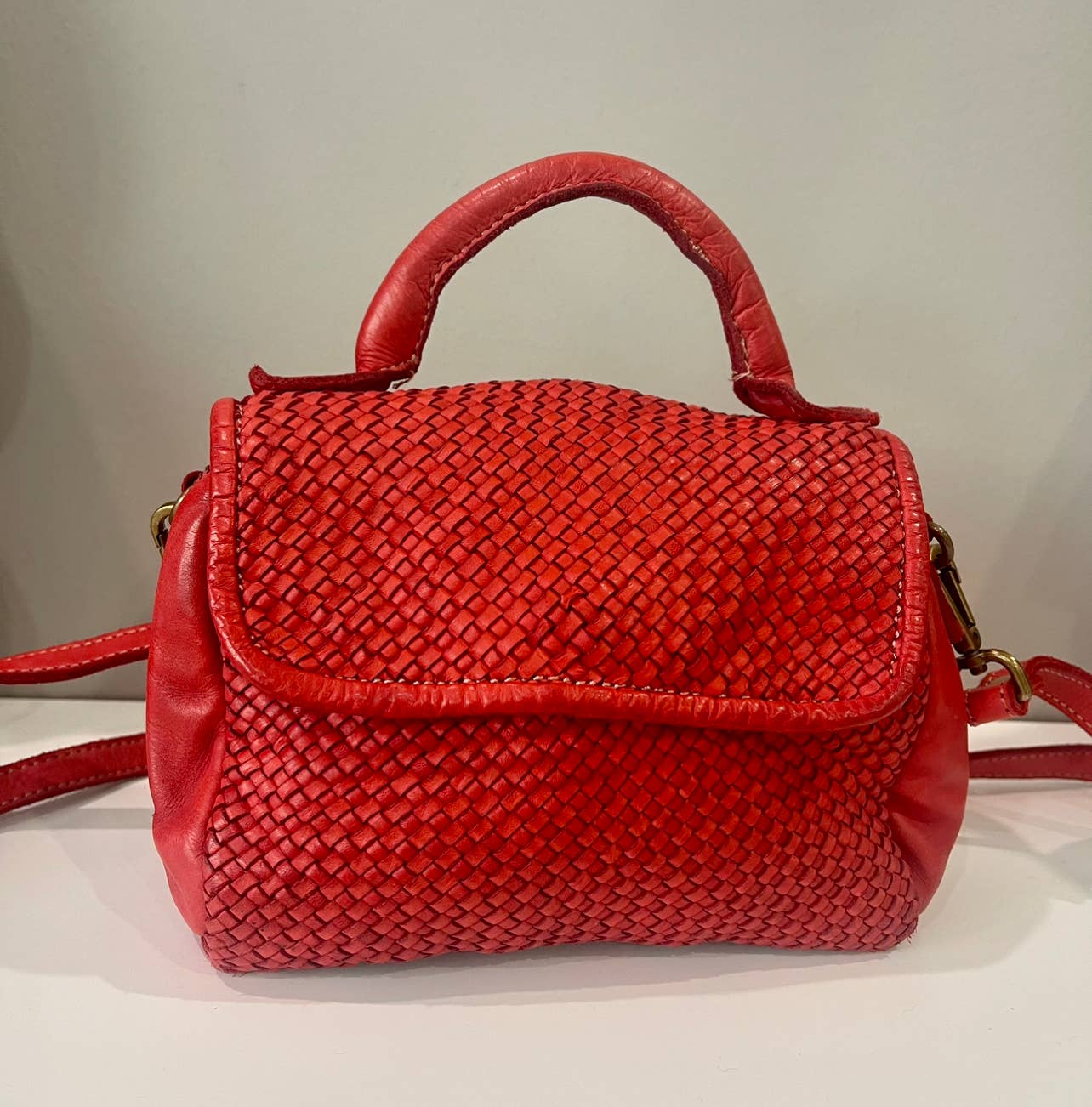 Bolsa Nova Handbags - Wholesale Crossbody Bag - Women's - Lily Woven Leather Minibag9