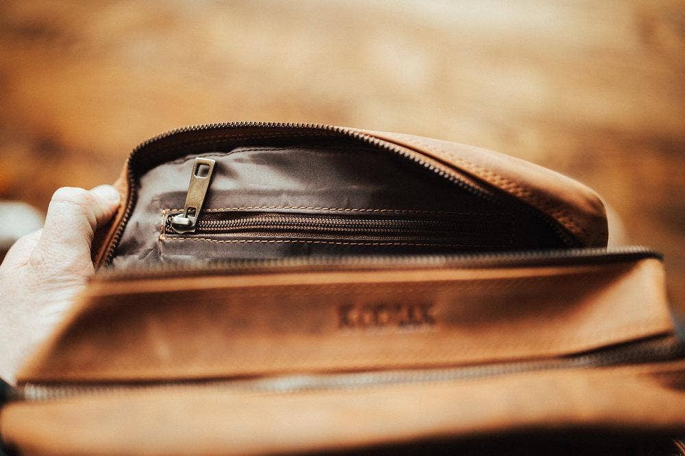 Kodiak Leather - Wholesale Toiletry Bag - Men's - Buffalo Leather Dopp5