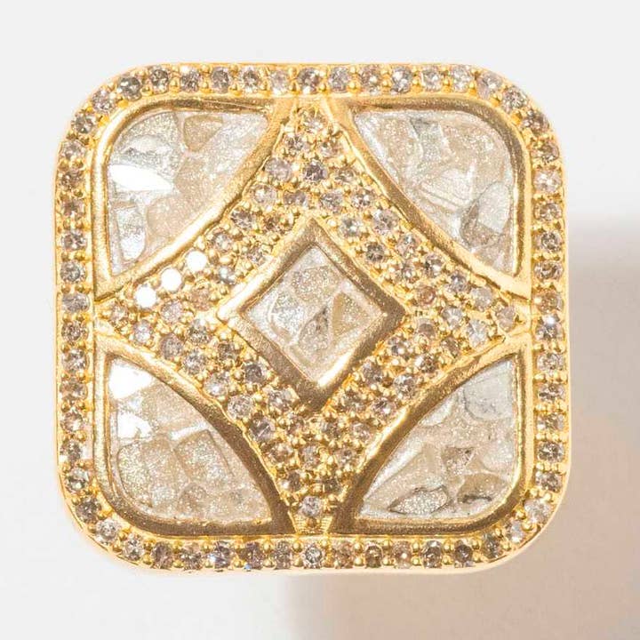 Anello Mini Imek in Vermeil Dorato per la vendita all'ingrosso da parte di Shana Gulati Jewelry