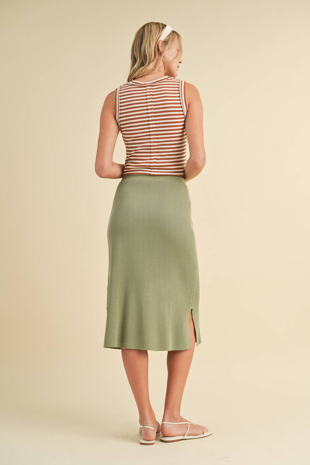 Wishlist Apparel - Wholesale Skirt - Women's - RIBBED SWEATER MIDI SKIRT WITH SIDE SLITS / WL23-818714