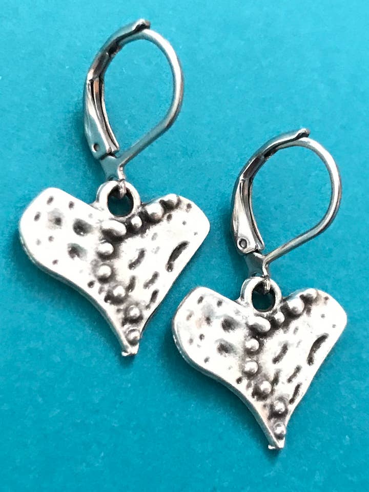 Silberne Herz-Ohrringe für den Großhandel von Dreamspirit