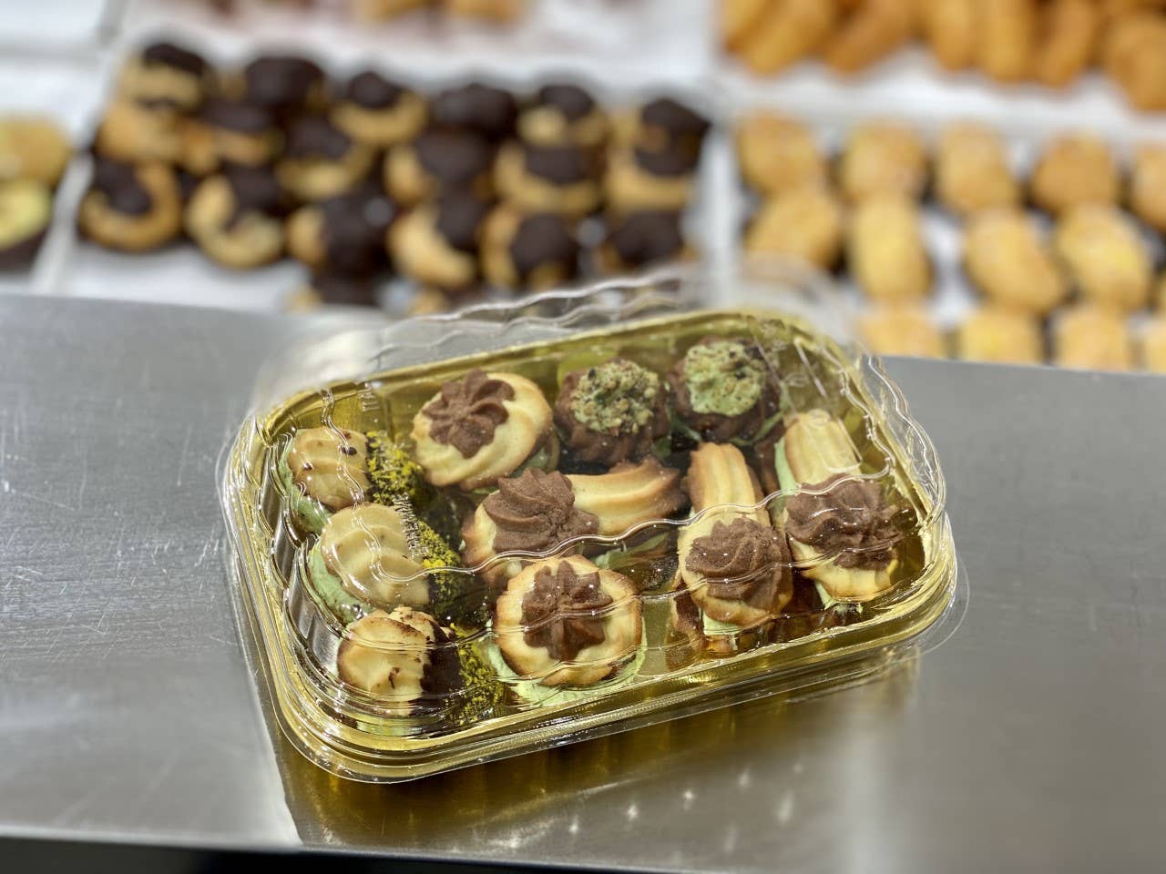 Pasticceria Mokador f.lli Sclafani – Großhandel Cookie – Excelsior-Butterkekse mit Mandelpaste und Marmeladenfüllung2