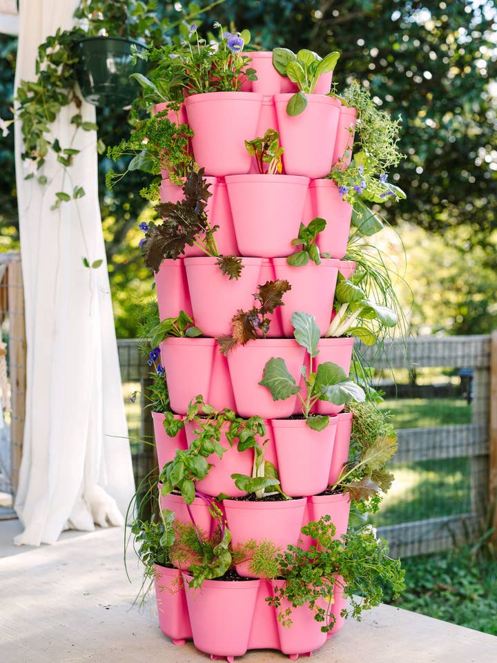 Jardinière verticale à 7 niveaux GreenStalk Leaf | Rose Fraise (Texture de base) pour la vente par GreenStalk Garden
