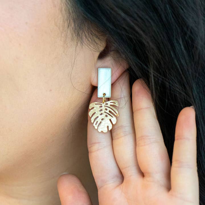 Spiffy & Splendid - Wholesale Dangle Earrings - Mini Belize Earrings - Ivory // Resort, Plant, Jewelry8