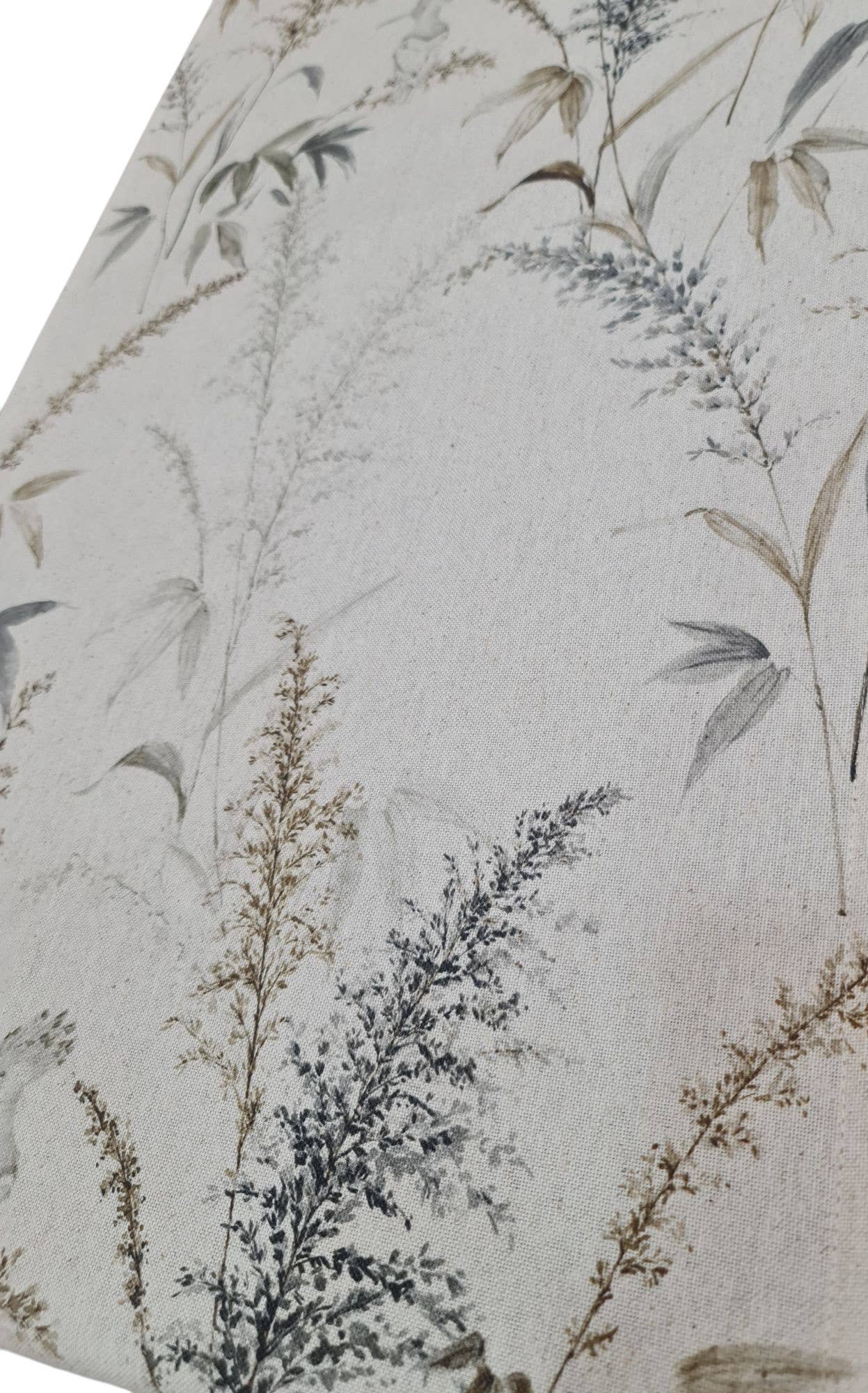 Lunaria Lab - Wholesale Table Runner - Bamboo Runner in linen blend2