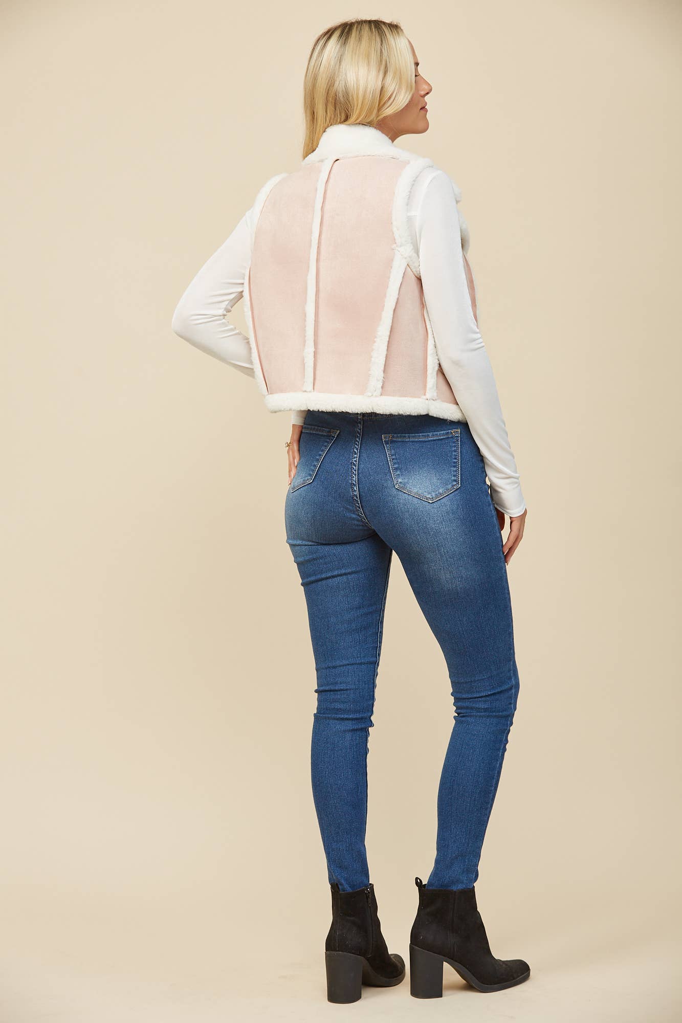 WISTERIA LANE - Vente Veste sans manches – femme - GILET EN PEAU DE MOUTON CONTRASTÉE 6433 BLUSH5