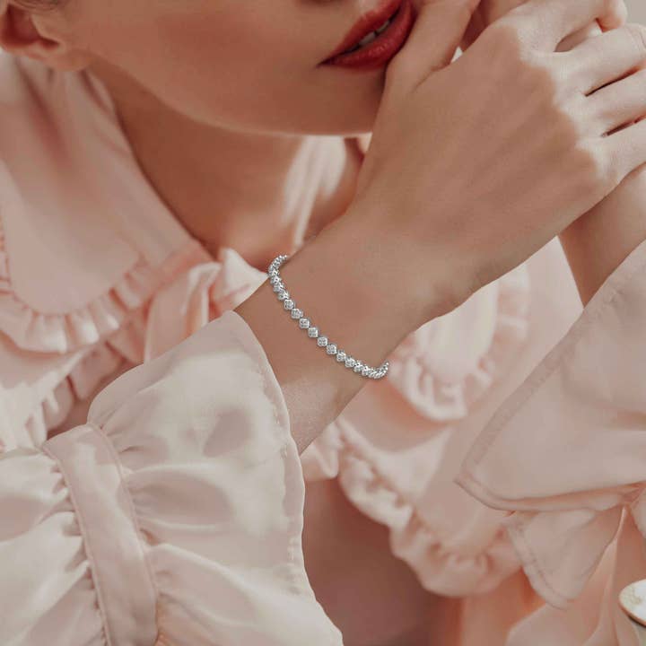 Fifth and Fine - Wholesale Tennis Bracelet - 1 1/4 Carat tw Natural Diamond Clover Quatrefoil Tennis Brac1