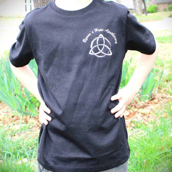 Camicia Ryann's Hope Apothecary-Youth per la vendita all'ingrosso da parte di Ryann's Hope Apothecary LLC