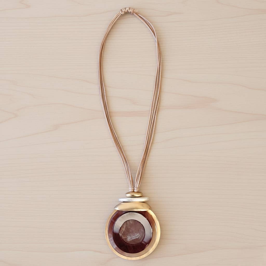 Bijoux Envie Statement Jewelry – wholesale Pendant/charm necklace – Long Multi Strand Tortoise Shell Pendant | Statement Jewelry