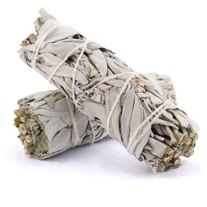 Designs by Deekay Inc. - Wholesale Sage Bundle - California White Sage Smudge Stick (4 in.)