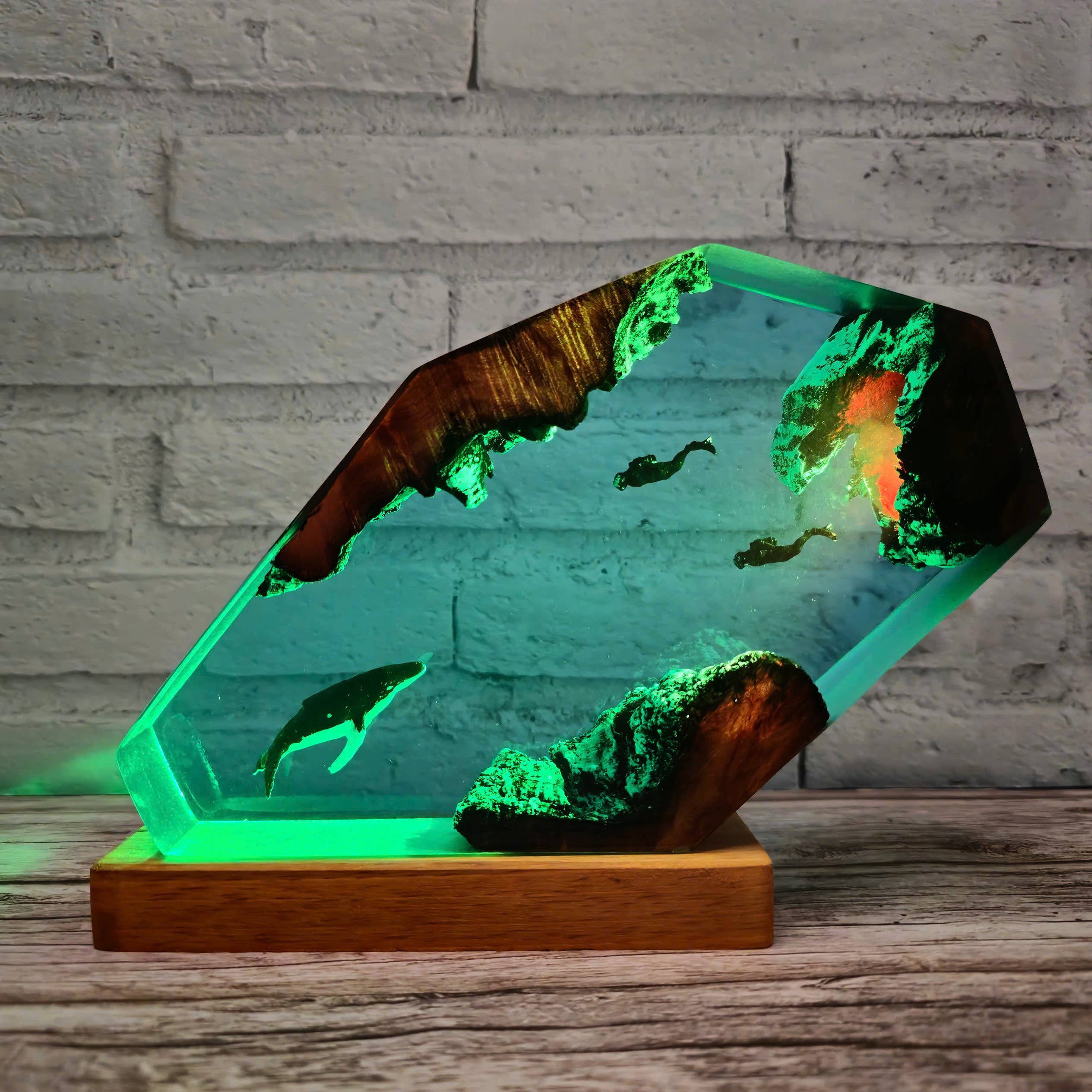 Merchemy - Wholesale Night Light - Custom Shark and scuba resin lamp, Scuba Driver Epoxy Lamp9