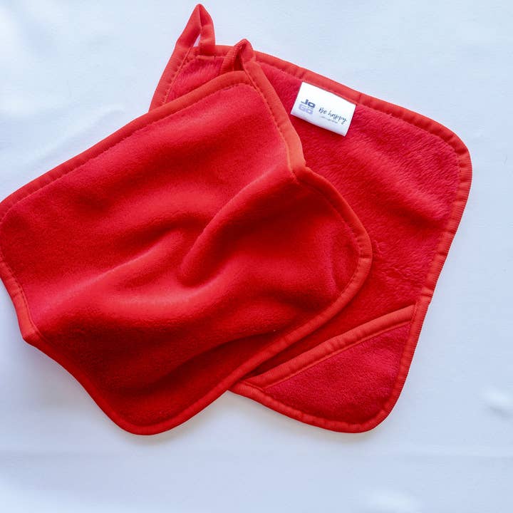 Red Jo on the Go Makeup Remover Cloth for wholesale by JoOnTheGo