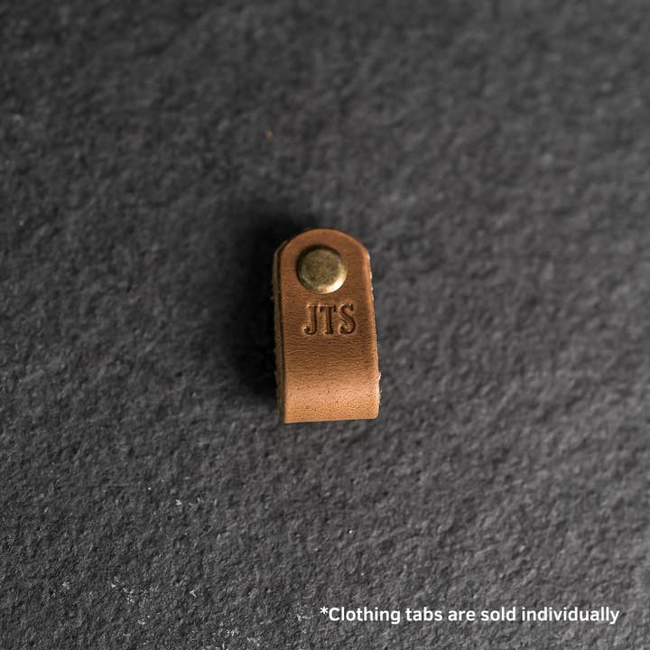 Ox & Pine - Vente Étiquette pour bagage - Onglets de vêtements en cuir personnalisés36