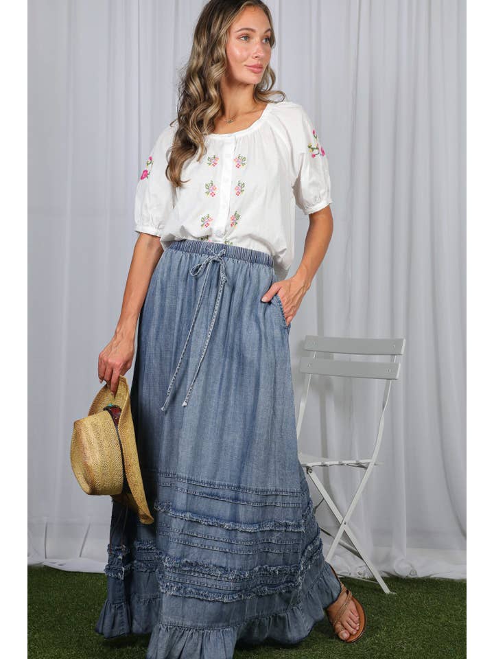 Vine & Love - Wholesale Skirt - Women's - Ruffle Frayed Hem Chambray Casual Western Maxi Skirt VS831518