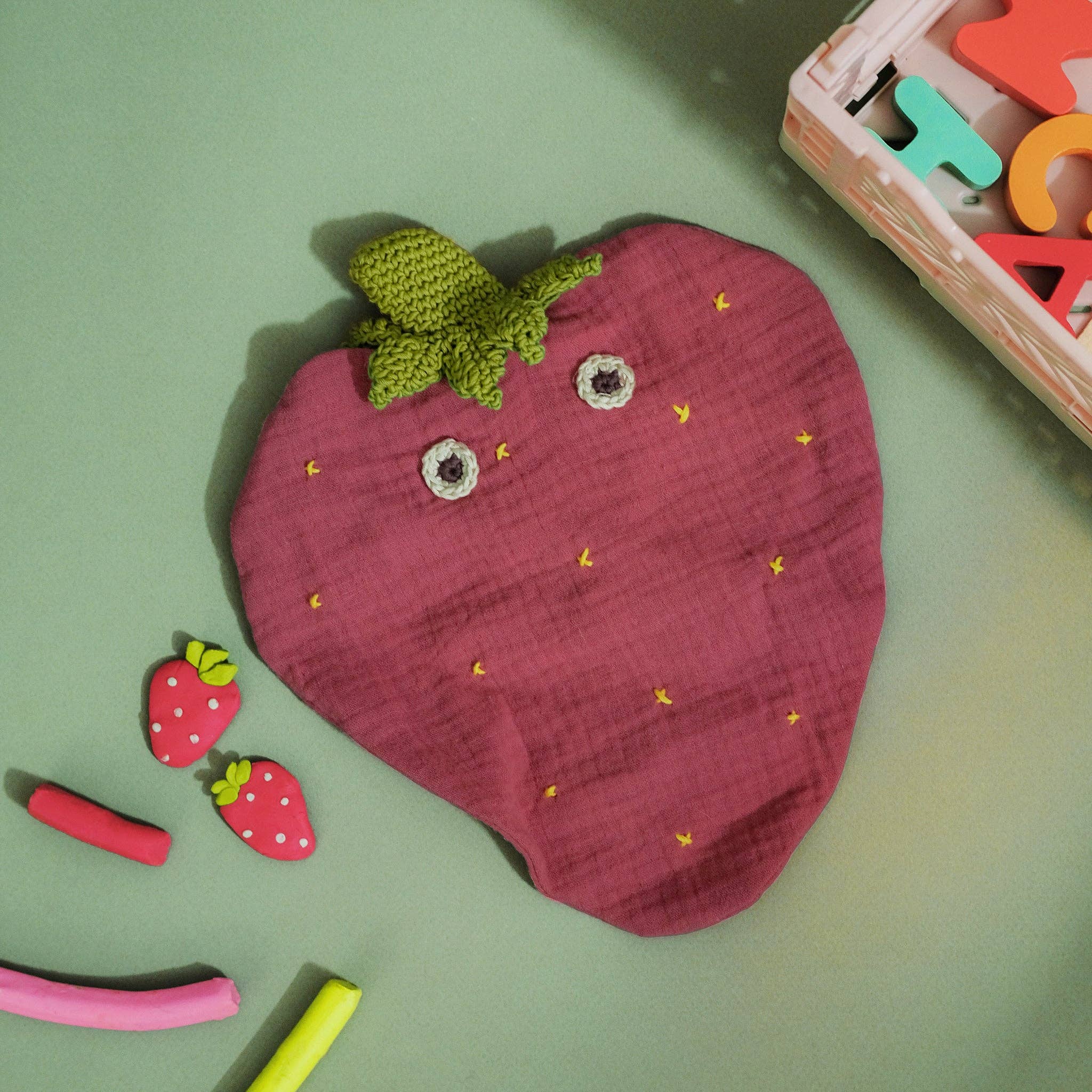 MYUM - THE VEGGY TOYS – Großhandel Kuschel-/Plüschtier – Kind & Baby – Doudou Erdbeere - B2B - 5 Stück - nur EU0