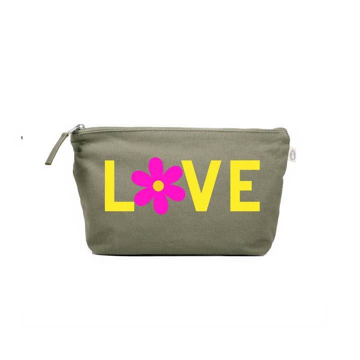 Pochette Olive - Rose et jaune Daisy Love pour la vente par Quilted Koala