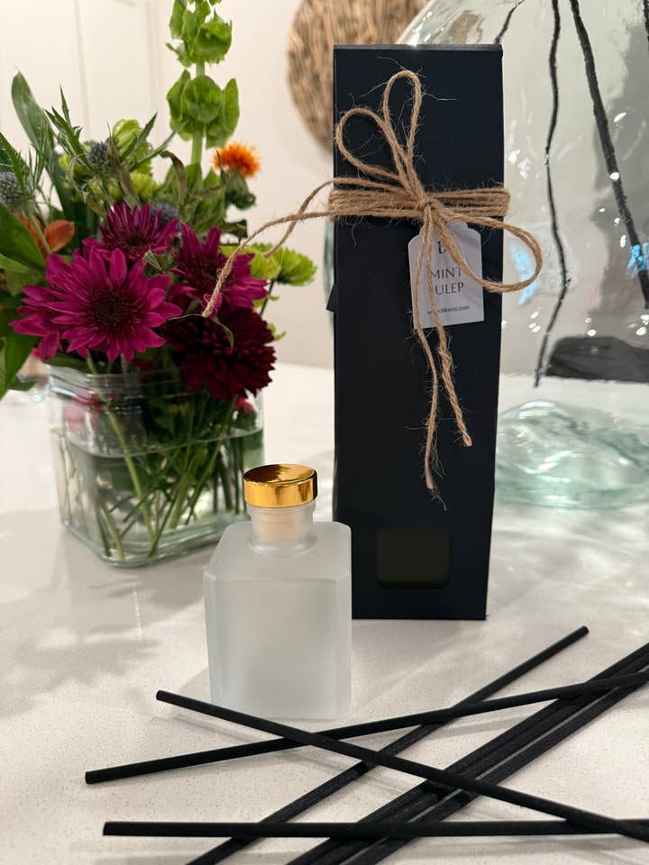 Reed Diffuser, Cutom Scent, 7 fl oz for wholesale by B. Loren & Company