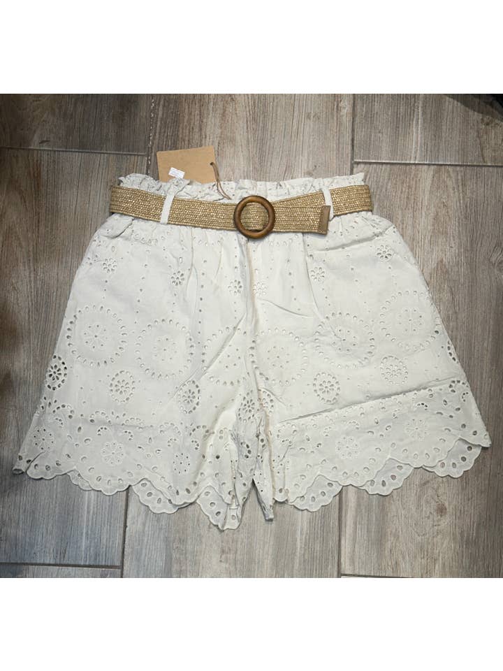 LÉA & LUC - Wholesale Shorts - Women's - Broderie anglaise shorts in 100% cotton REF. 250235