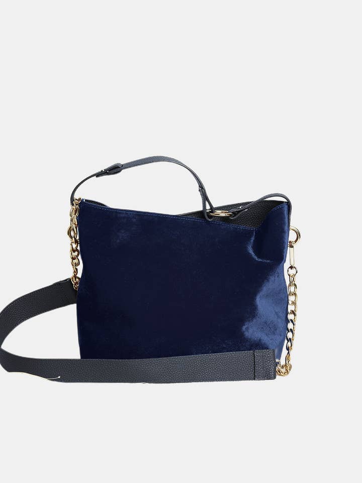 The lake for wholesale by PÖ&ME