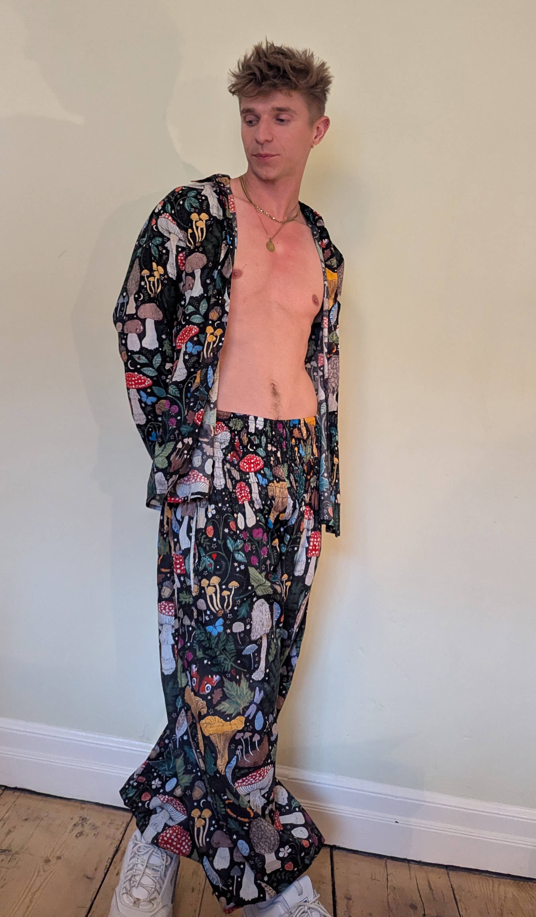 Emma's Emporium – wholesale Buttoned-down shirt – Unisex – AW2503 Unisex Toadstool Mushroom Print Cotton Shirt9