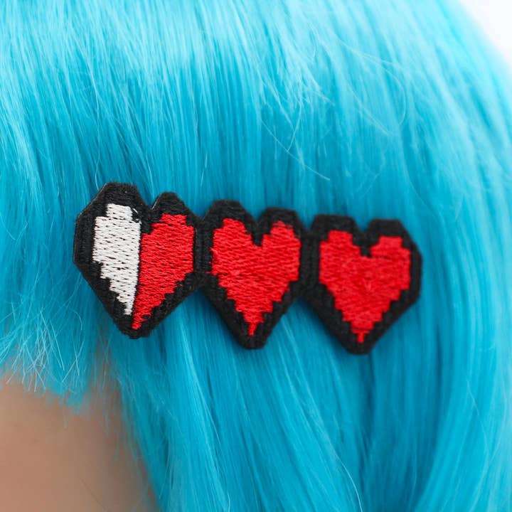 Pinces à cheveux cœur pixel de gamer barrettes de jeu vidéo pour la vente par Kawaii Hair Candy