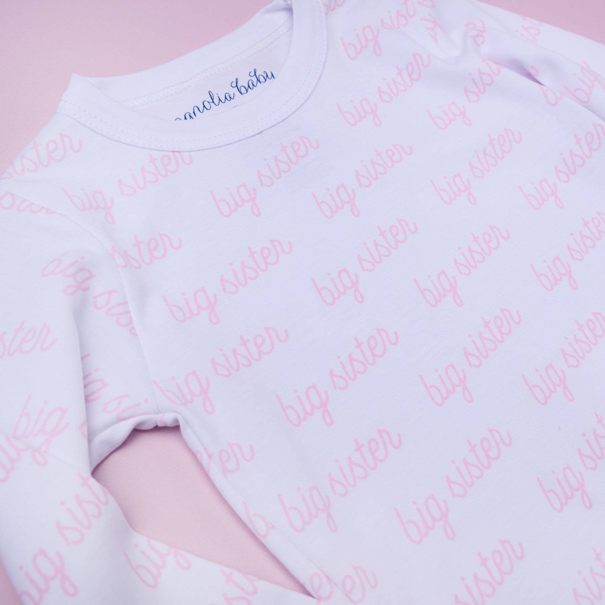 Magnolia Baby – wholesale Pyjamasset - Barn – Big Sister Print Lång Pyjamas1