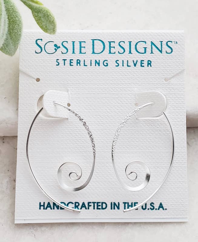 Sosie Designs - Vendita all'ingrosso Orecchini a cerchio - Orecchini a spirale in argento martellato2