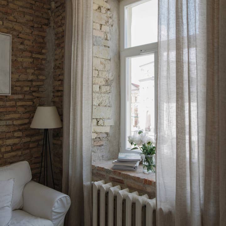 Linen Tales – Großhandel Vorhang – Tagesvorhang-Set aus natürlichem Leinen mit Stangentasche, 2-teilig