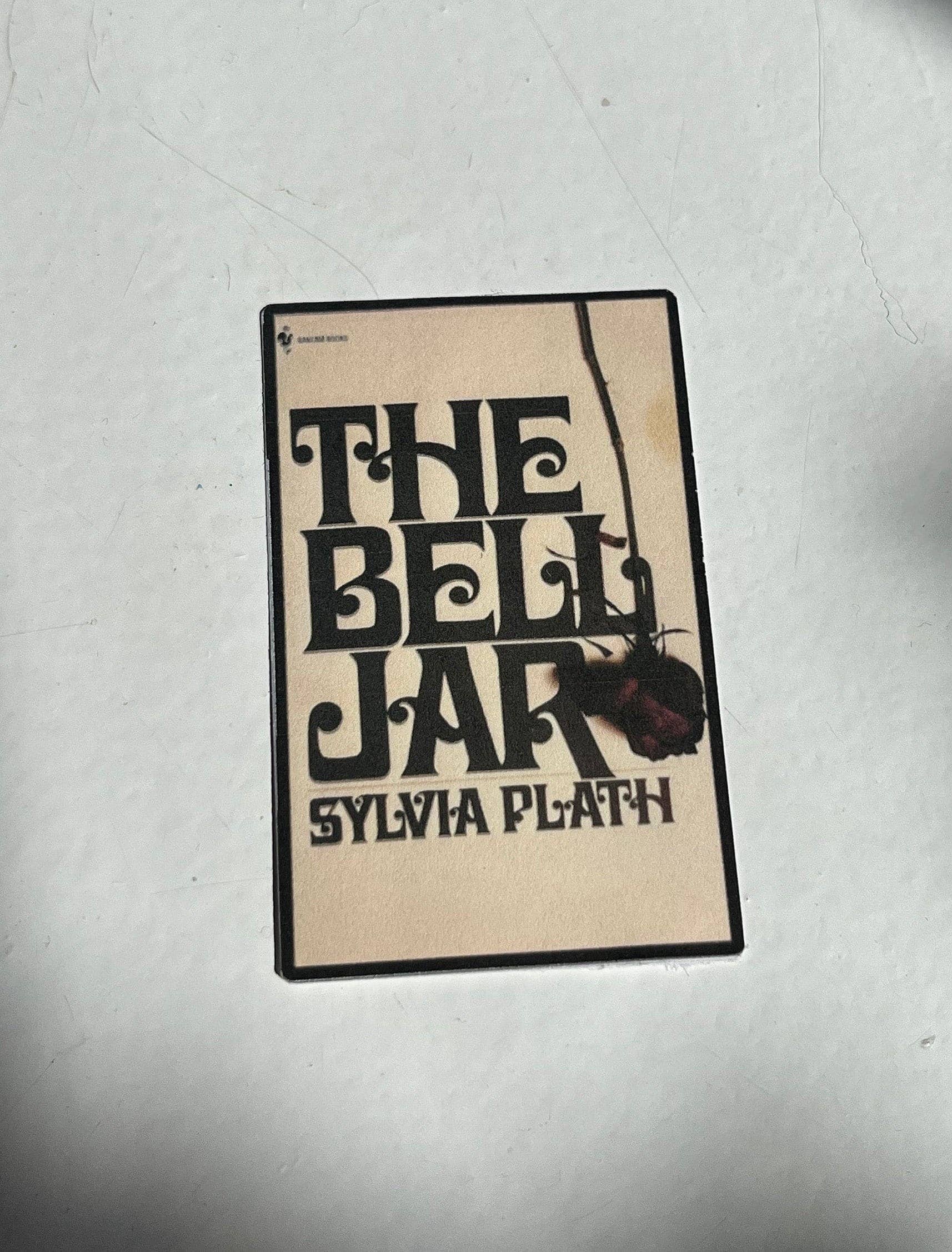 Literary by Ava - Venta al por mayor Pegatina - Pegatina de portada vintage del libro "La campana de cristal" de Sylvia Plath