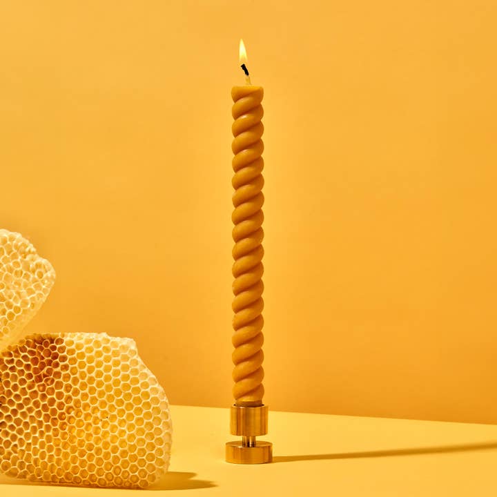 54 Celsius – wholesale Tapered candle/candlestick – Spiral Beeswax Candles (2 pack) - Natural