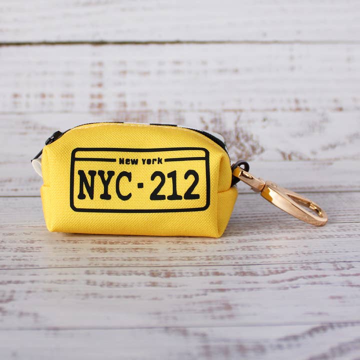 Joli porte-sac à crottes Cab sur le thème de NYC pour la vente par Woofcessories