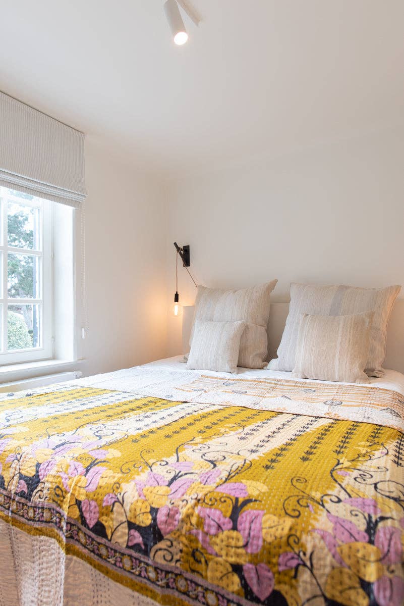 Crafts by Solid - Wholesale Throw Pillow Cover - Handmade Off White Silk Sari Cushion Covers - S 45 * 45 cm7