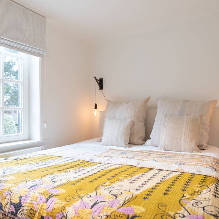 Crafts by Solid - Wholesale Throw Pillow Cover - Handmade Off White Silk Sari Cushion Covers - S 45 * 45 cm7