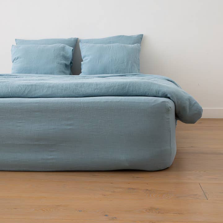 Linned monteret ark sten blå sten vasket for engroshandel hos LinenMe