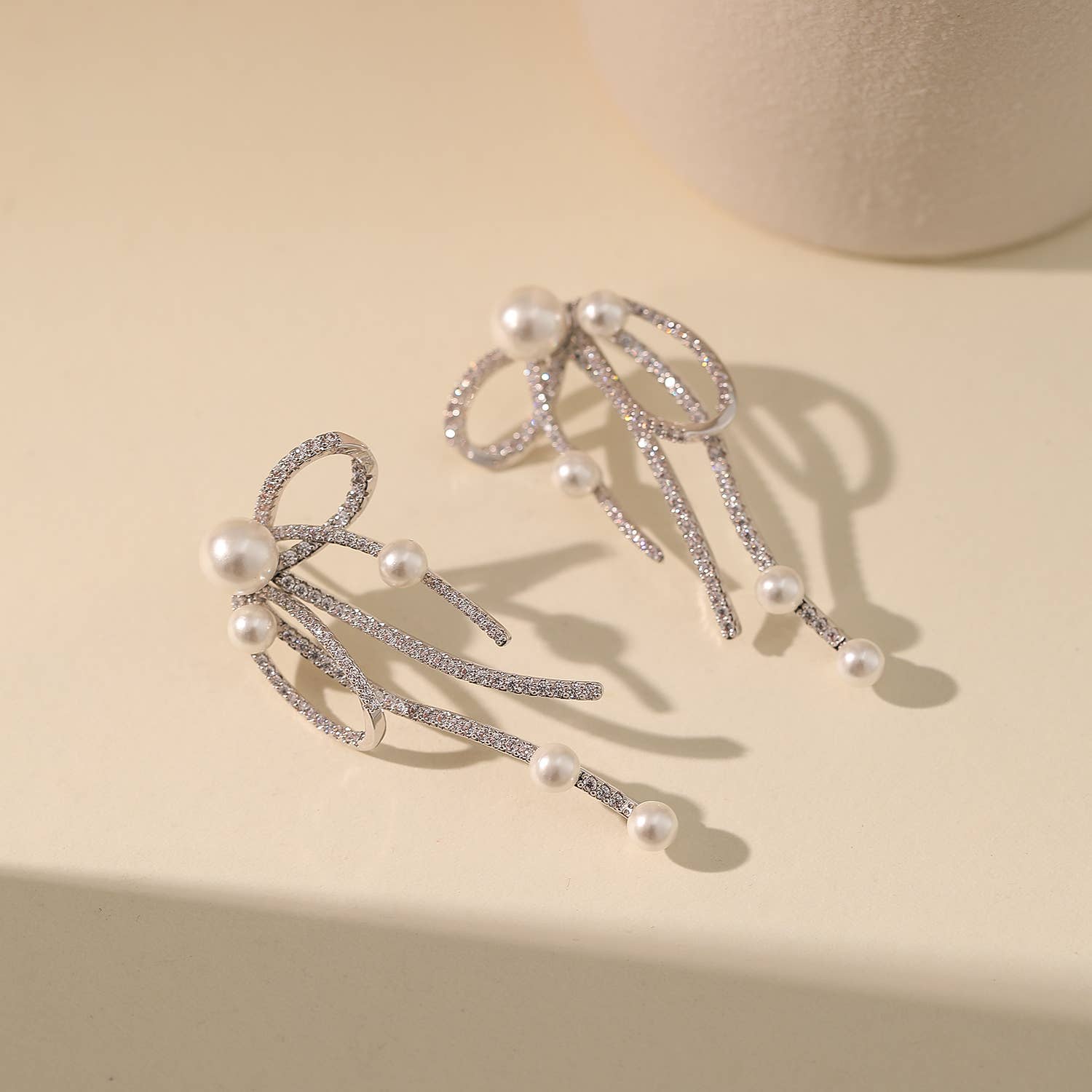 La Solana Design – wholesale Tassel earrings – Silver Pearl Tassel Earrings1