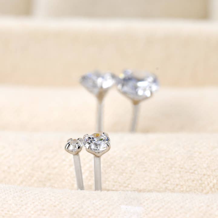 Blueyejewelry - Wholesale Stud/post earrings - 925 Silver Solitaire Studs - Prong Diamond Stud Earrings 6